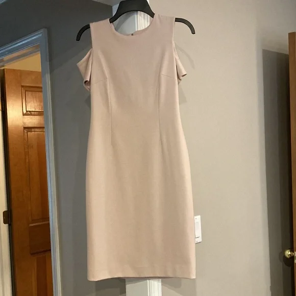 Calvin Klein dress - Picture 3 of 8